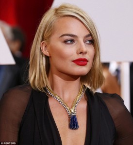 margot robbie ogrlica1