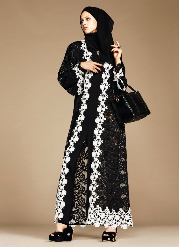 568d3ad0-2b38-4e69-a26e-19890a0a0a6c-dolce-gabbana-hidzab-1