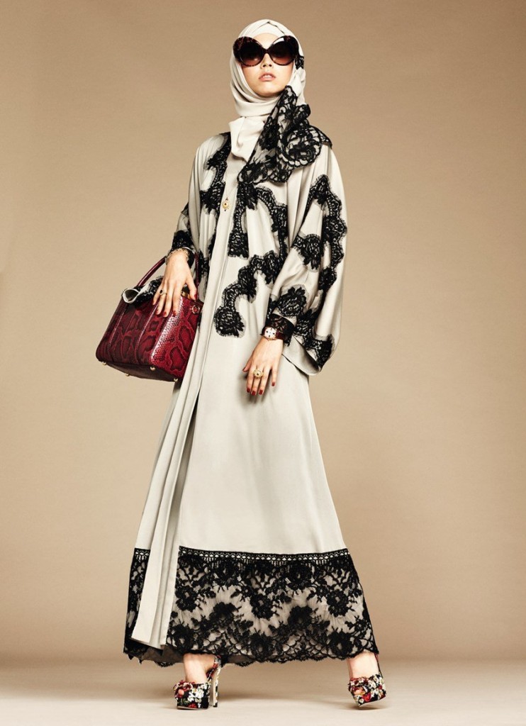 568d3ad3-e760-47e2-bd85-19820a0a0a6c-dolce-gabbana-hidzab-2