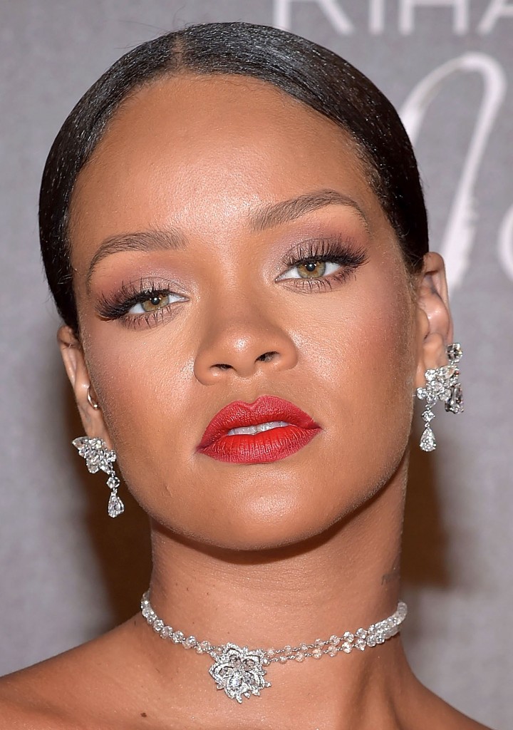 CANNES, FRANCE - MAY 18:  Rihanna attends the Chopard Dinner in honour of her and the Rihanna X Chopard Collection during the 70th annual Cannes Film Festival on the Chopard Rooftop on May 18, 2017 in Cannes, France.  (Photo by Pascal Le Segretain/Getty Images)