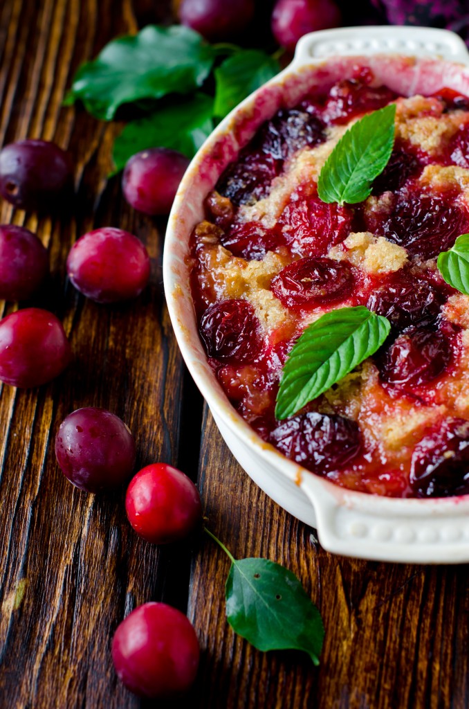 Cake with plums and caramel