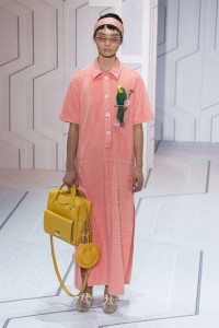 A model presenting a creation by Anya Hindmarch during the Spring-Summer 2018 fashion shows in London, UK - 9/17/17//Z-PIXEL-FORMULA_D_028/Credit:Pixelformula/SIPA/1709171730, Image: 349654159, License: Rights-managed, Restrictions: , Model Release: no, Credit line: Profimedia, TEMP Sipa Press