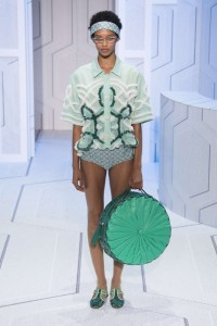 A model presenting a creation by Anya Hindmarch during the Spring-Summer 2018 fashion shows in London, UK - 9/17/17//Z-PIXEL-FORMULA_D_023/Credit:Pixelformula/SIPA/1709171730, Image: 349653196, License: Rights-managed, Restrictions: , Model Release: no, Credit line: Profimedia, TEMP Sipa Press