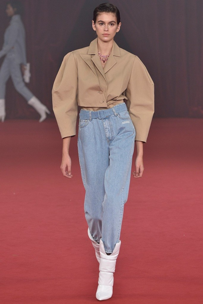 Model Kaia Gerber walks on the runway during the Off-White Fashion Show during Paris Fashion Week Spring Summer 2018 held in Paris, France on September 287, 2017., Image: 350974207, License: Rights-managed, Restrictions: *** World Rights ***, Model Release: no, Credit line: Profimedia, SIPA USA