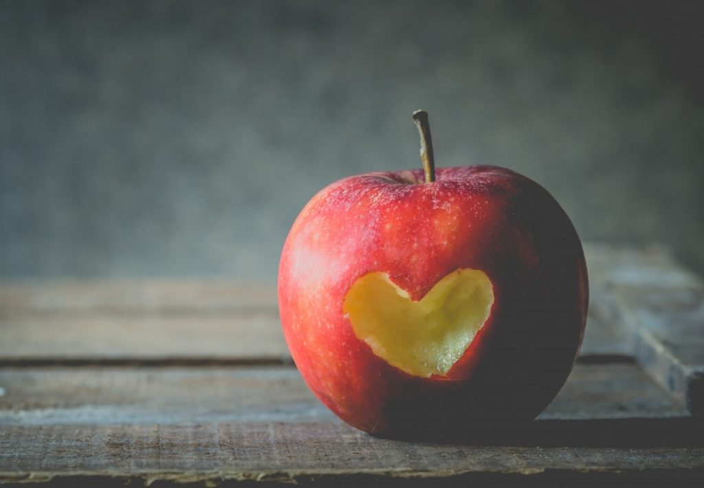 Jabuka je kraljica voća: Ova biljka je istinska riznica zdravlja - Azra  Magazin