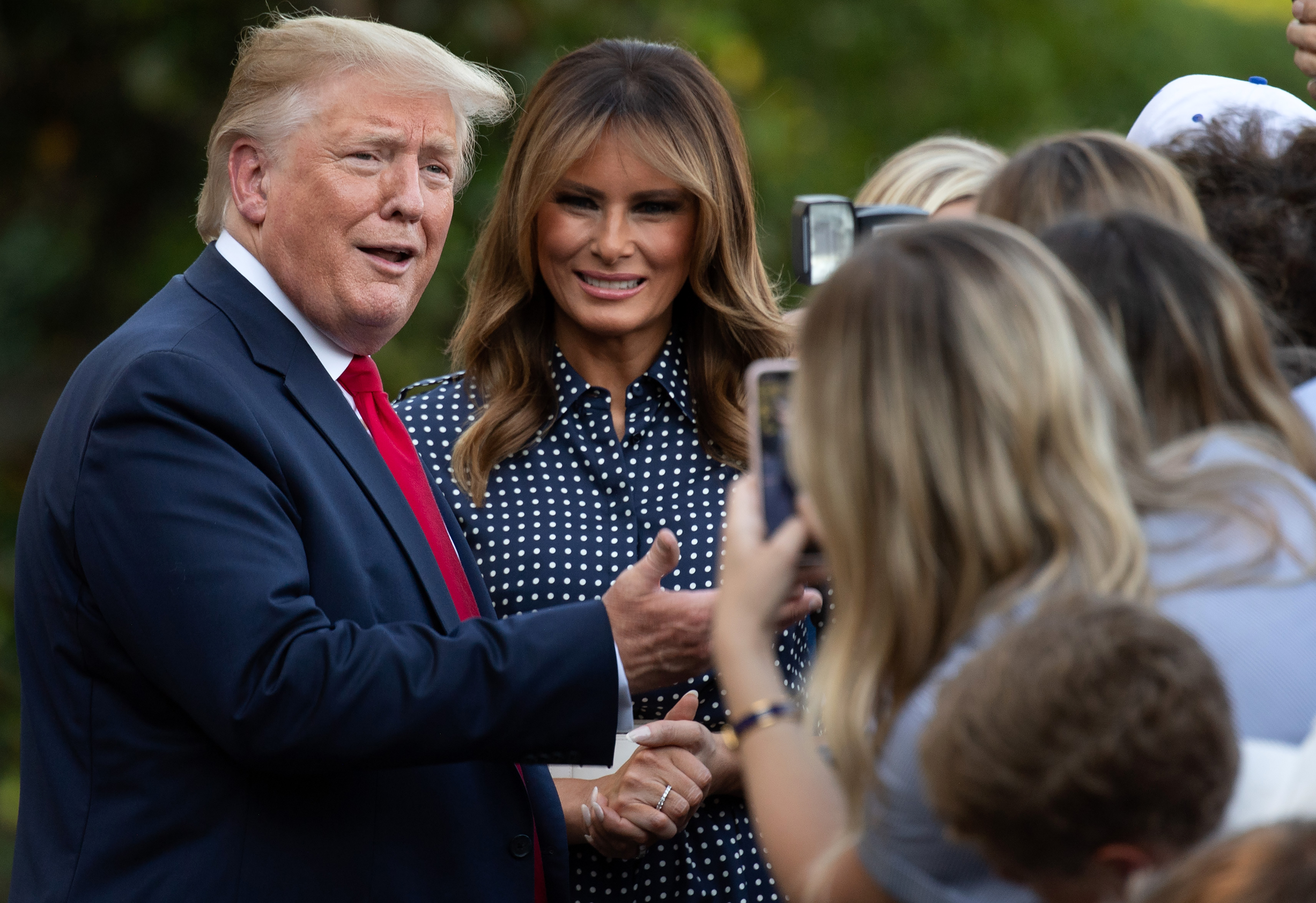 Смешные картинки милания трамп
